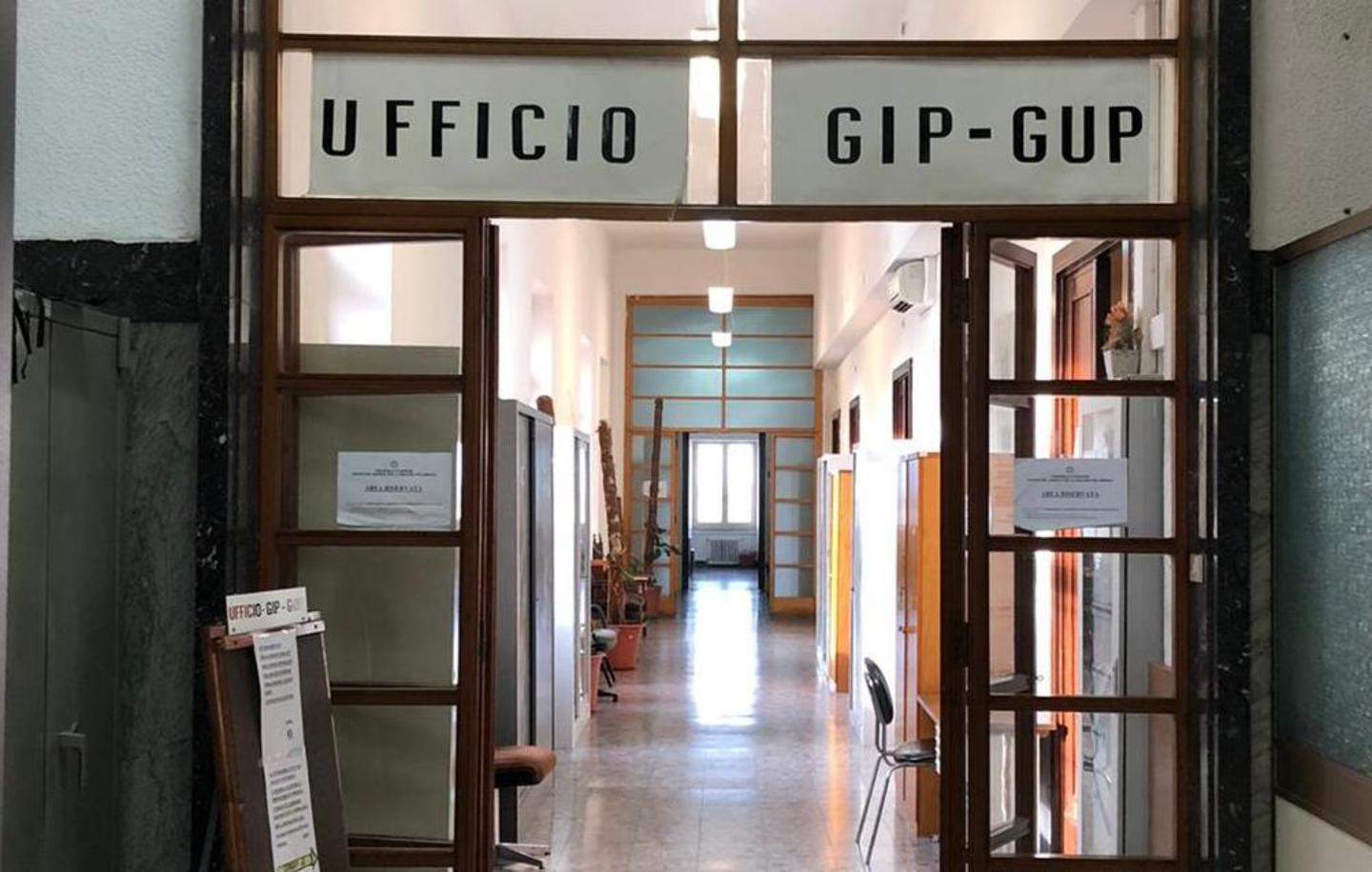 Presunti abusi sulla figlia della ex, 37enne dal gup 