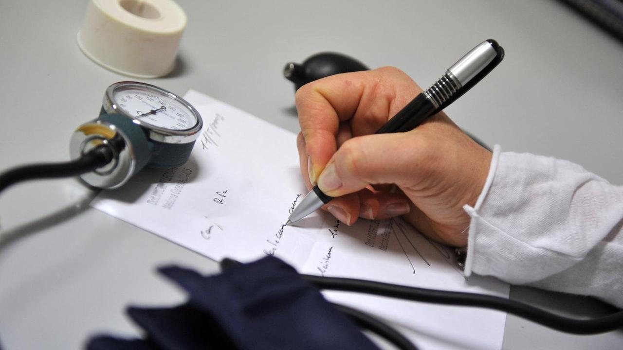 Morta di covid ad Alghero: indagato medico sospeso