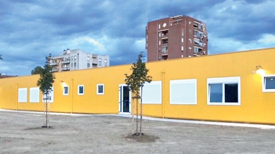 L’edificio volano di via Gigli, dove si sono trasferiti da qualche tempo i bimbi della scuola d’infanzia comunale Menotti
