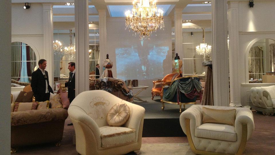 Mobili prodotti da un’azienda di Ponsacco durante una fiera di settore