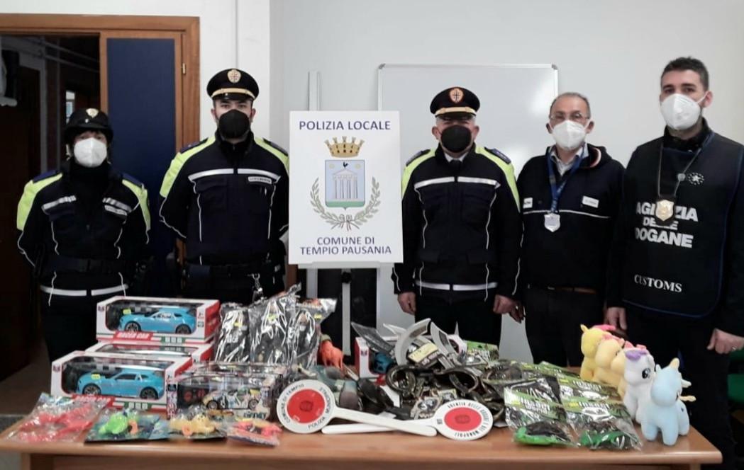 Giochi illegali sequestrati in un negozio 