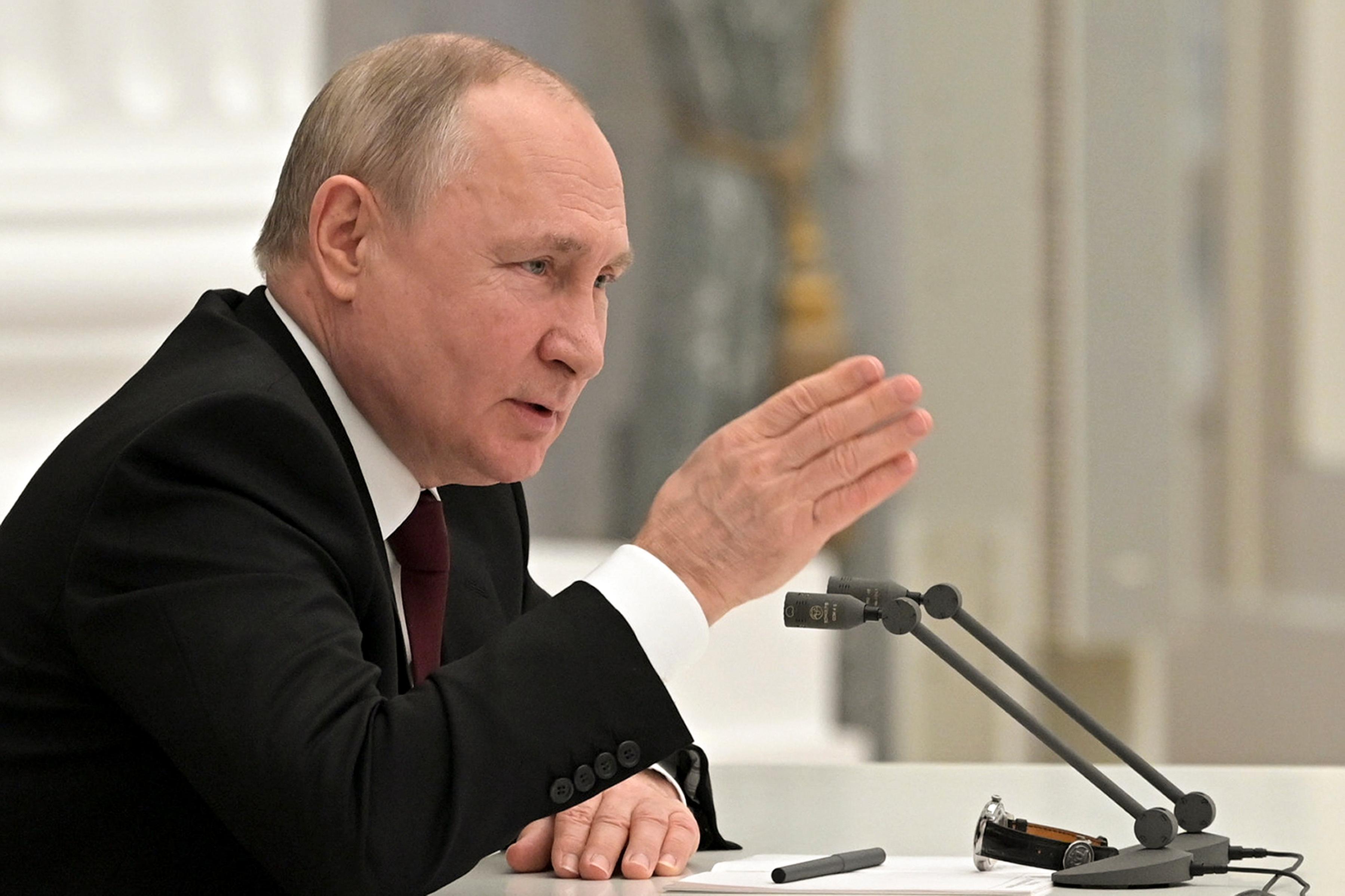 Cosa vuole ottenere Putin? L'esperta di relazioni internazionali: «Punta ad un governo fantoccio»