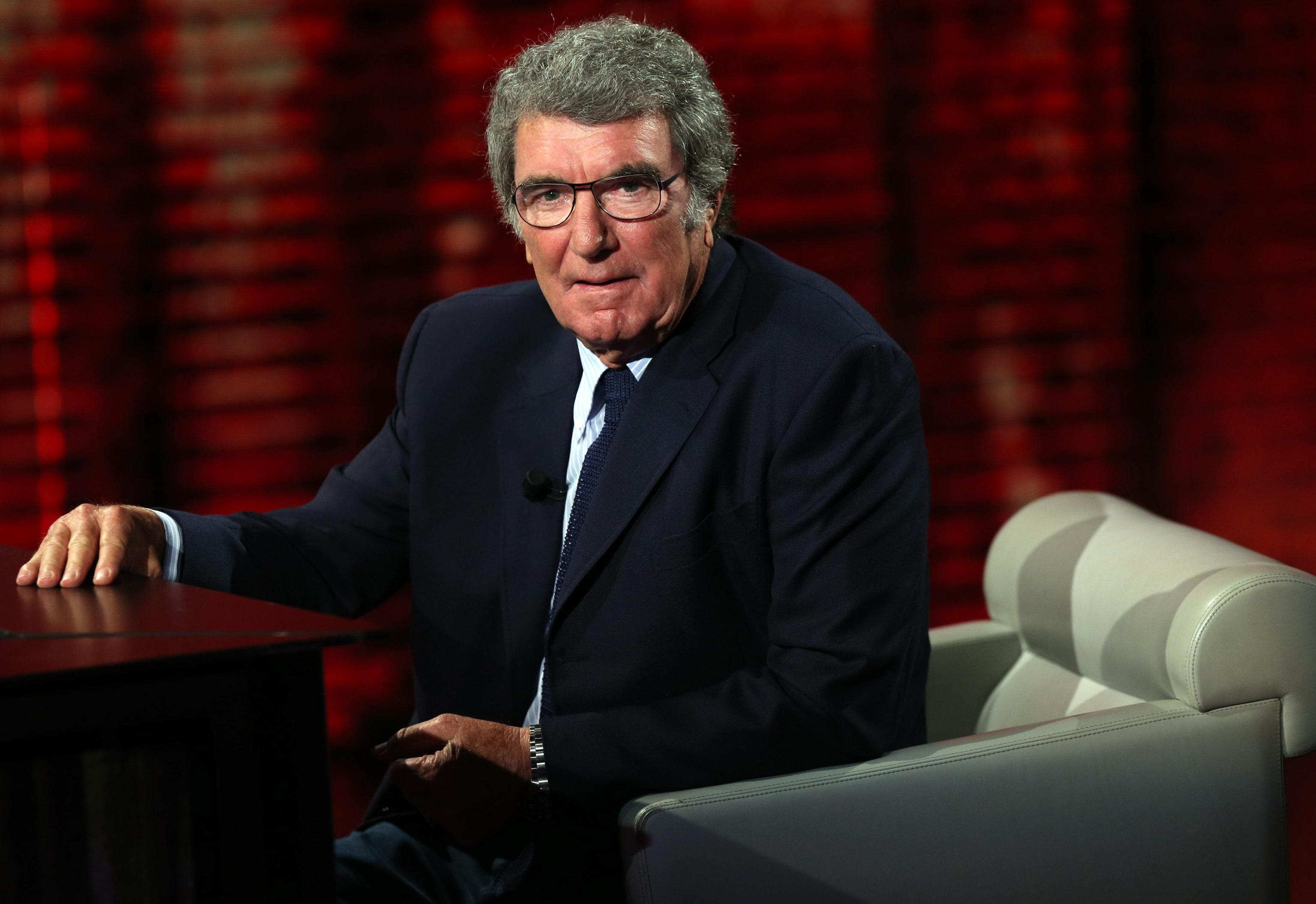 Gli 80 anni del mito Dino Zoff: «Le mie prime parate? Con nonna Adelaide che mi tirava le prugne»