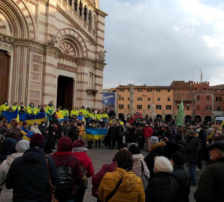 Un momento dell’incontro tra la comunità e la città