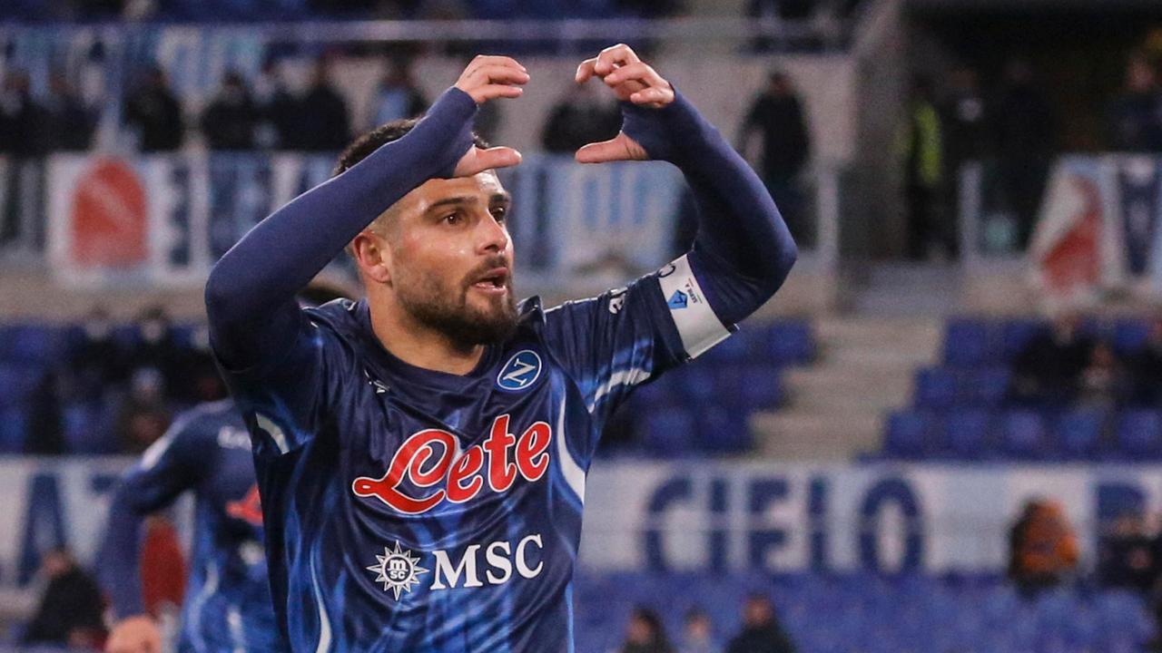 Lorenzo Insigne, capitano del Napoli: sua la rete del momentaneo 1-0 nel match dell'Olimpico contro la Lazio, terminato poi 2-1 per i partenopei (Ansa/Fabio Frustaci)