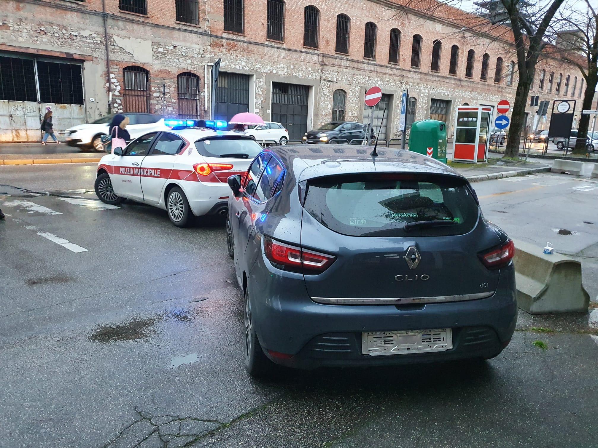 L'auto rubata controllata dalla Polizia Municipale di Prato