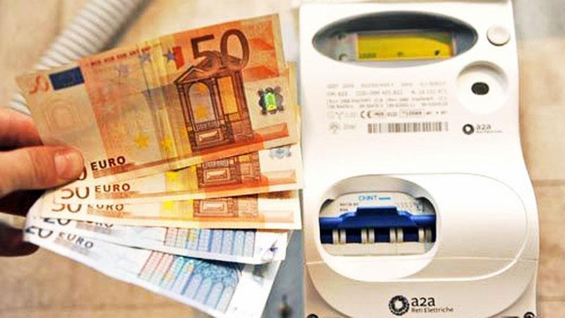 Bollette, rincari pesantissimi per gli utenti