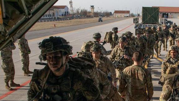 Due modi diversi di fare la guerra: l'esperto spiega come si stanno affrontando Ucraina e Russia