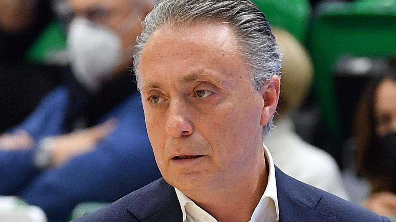 La Dinamo attende Bucchi e inizia a mordere il freno