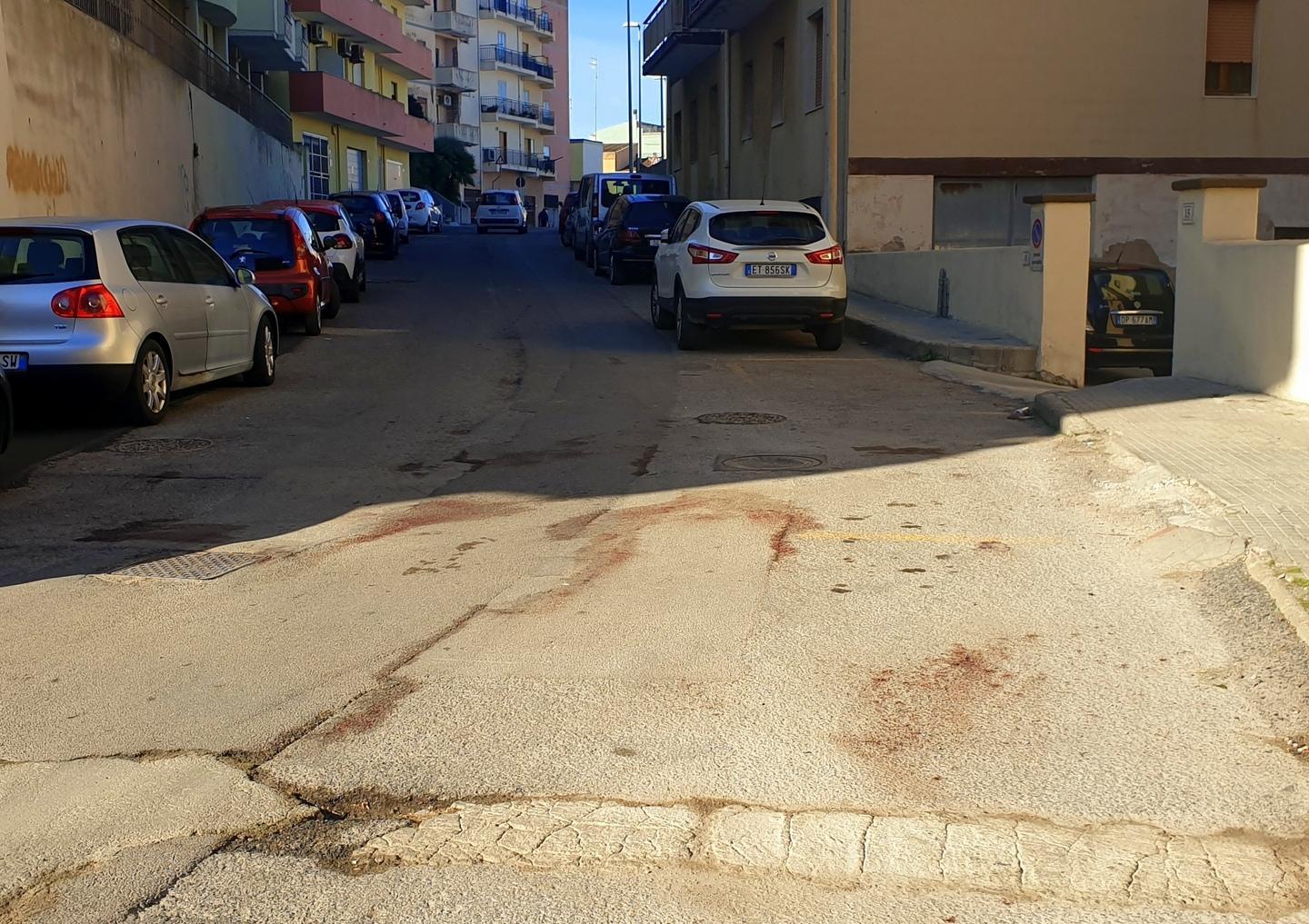 Massacro a Porto Torres, mamma e figlia lottano ma le ferite sono gravissime 
