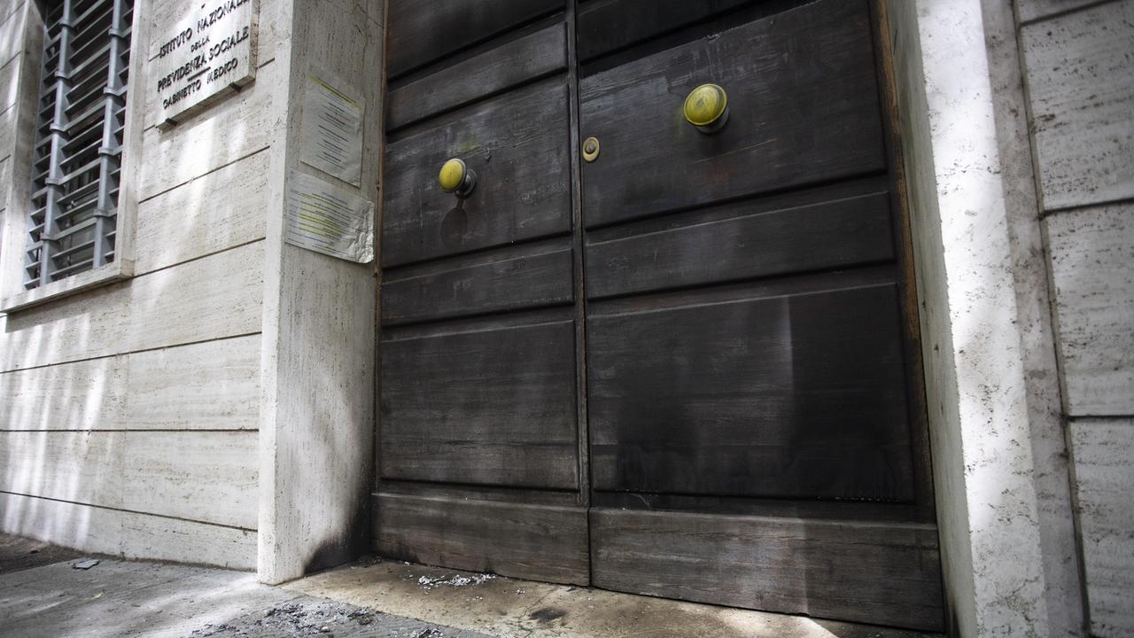 Modena. Incendiò gli uffici comunali e l’Inps Scoperto e condannato a due anni