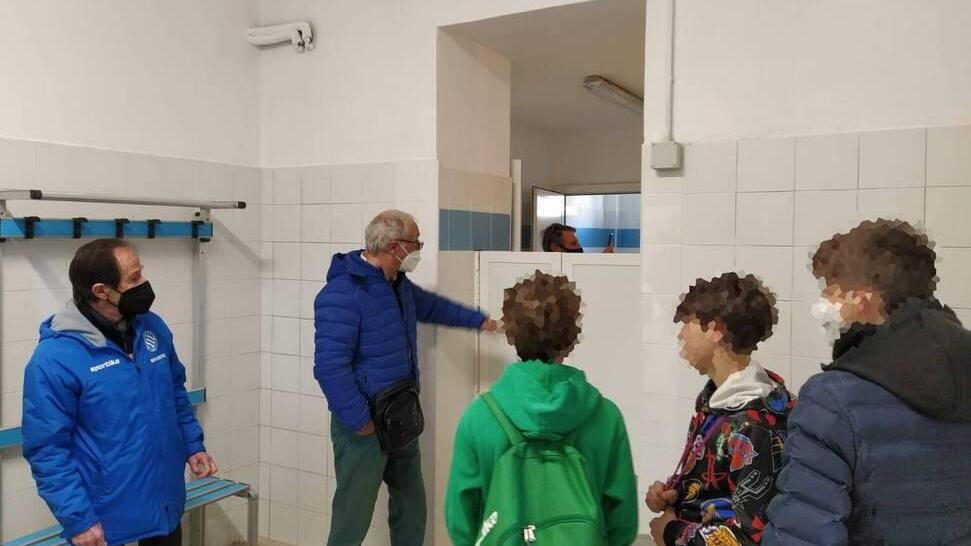 I lavori lumaca sono terminati: il campo scuola ha gli spogliatoi