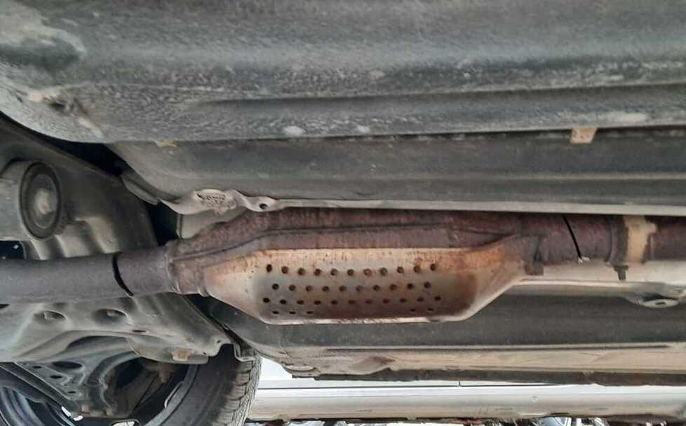 Castelnovo Monti: «L’auto di mio figlio depredata da chi ruba i catalizzatori» 