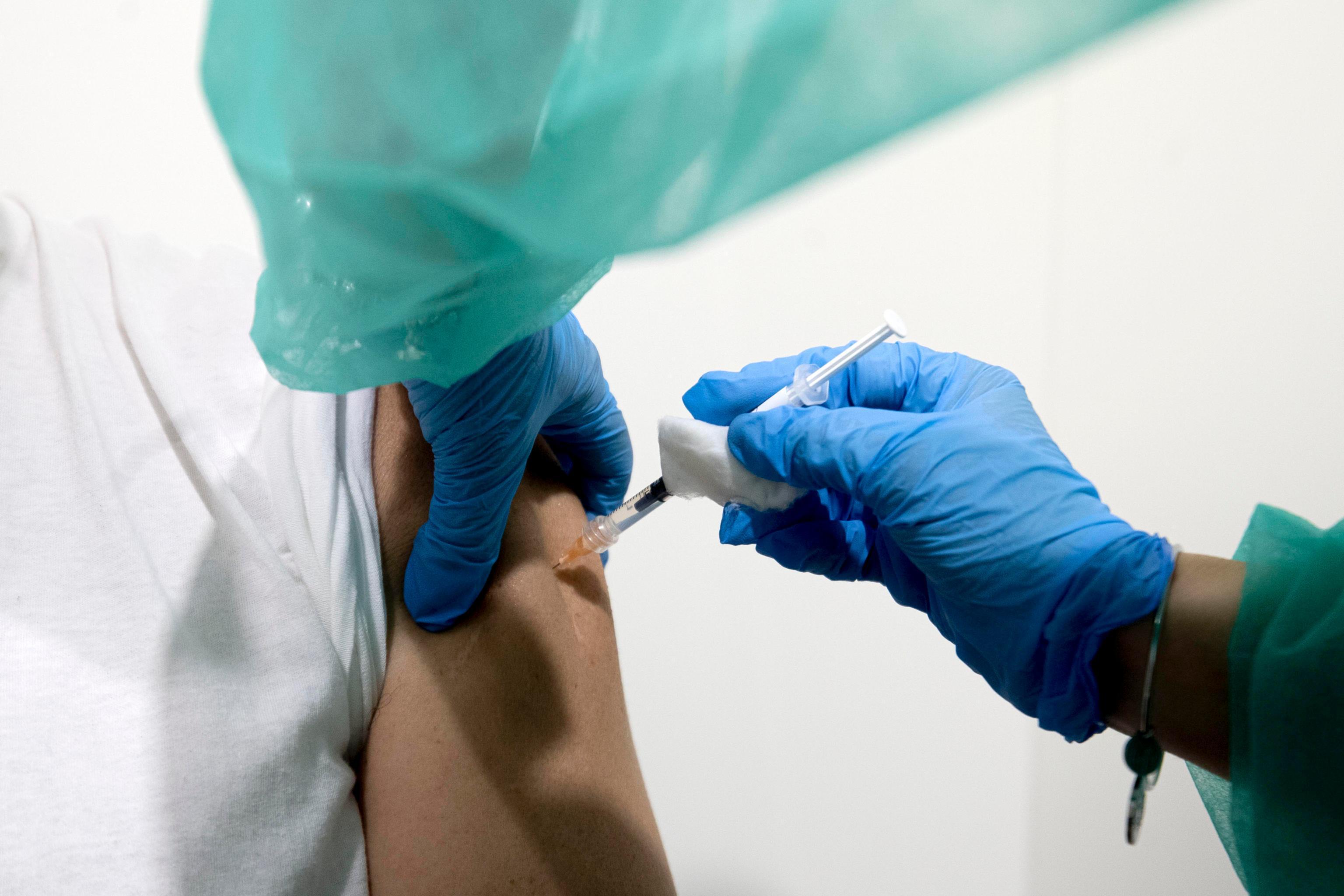 I vaccini vera arma per battere il covid