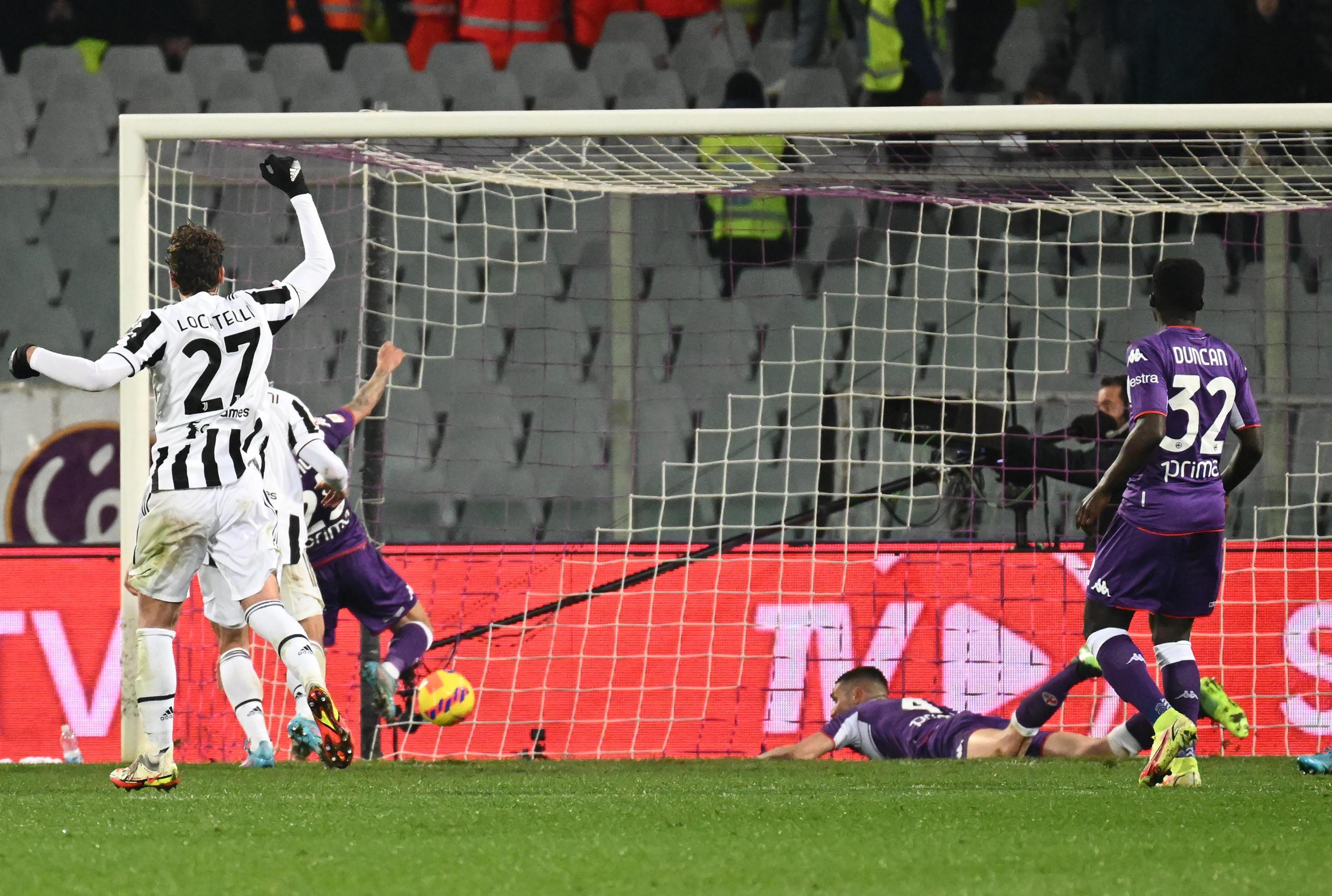L'autorete di Venuti che è valsa il blitz a Firenze da parte della Juventus, nella semifinale di andata di Coppa Italia (Foto Cluadio Giovannini/Ansa)