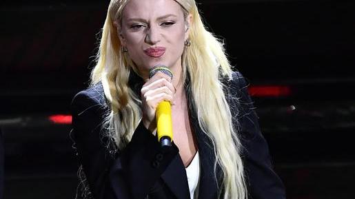 Veronica Lucchesi al Festival di Sanremo con il brano diventato disco di platino “Ciao Ciao”