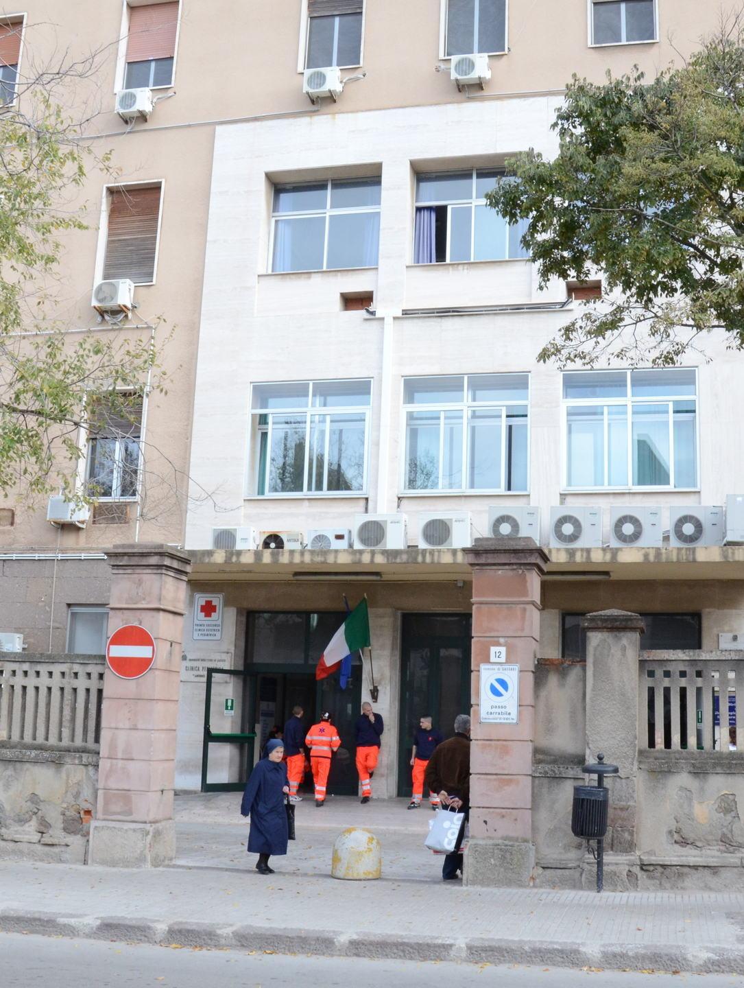 «Sporcizia e degrado nel reparto di Pediatria» 