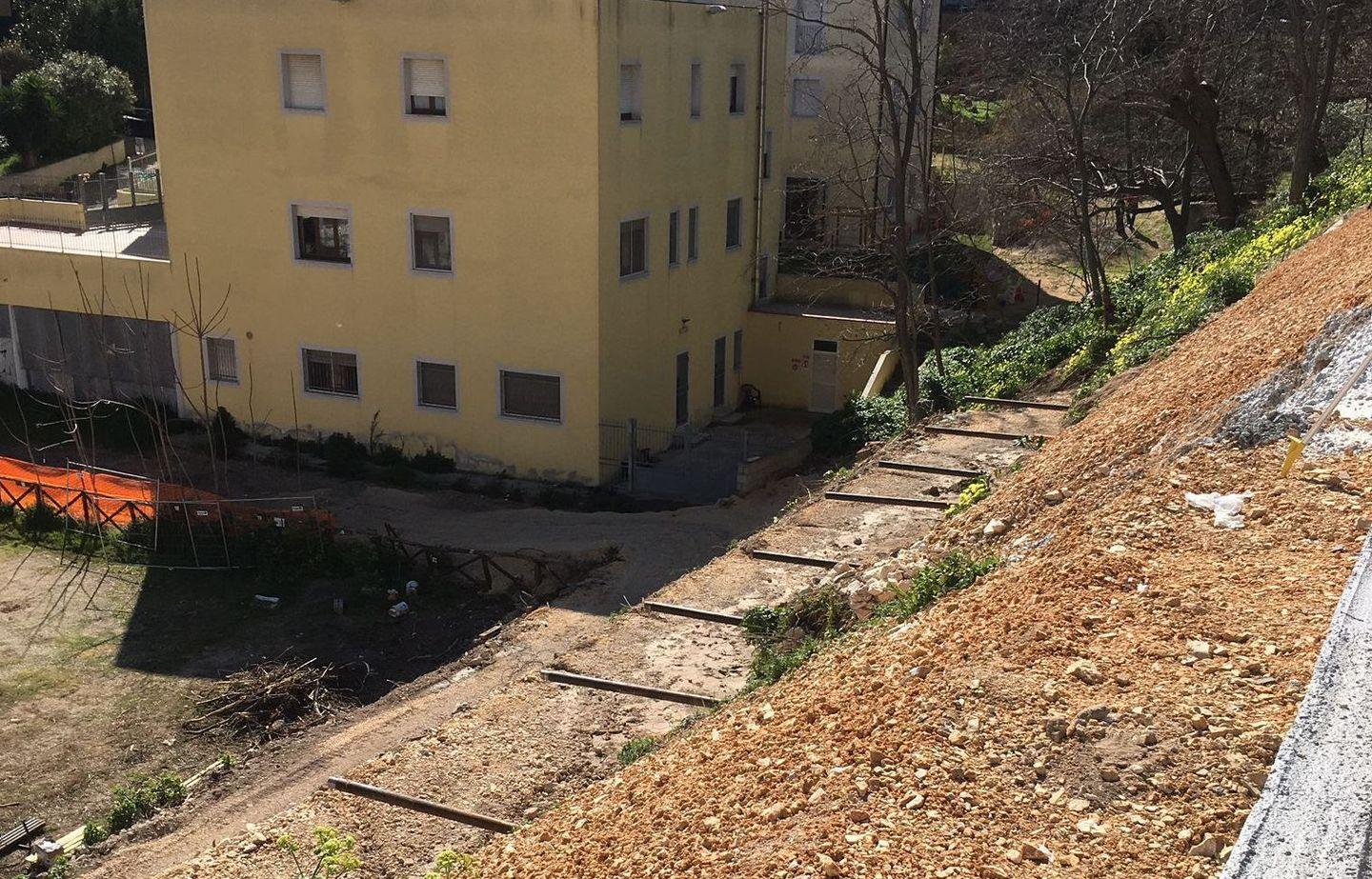 In viale Trento lavori idraulici a ritmo spedito 