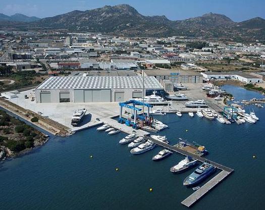 Al Marine center i mega yacht 