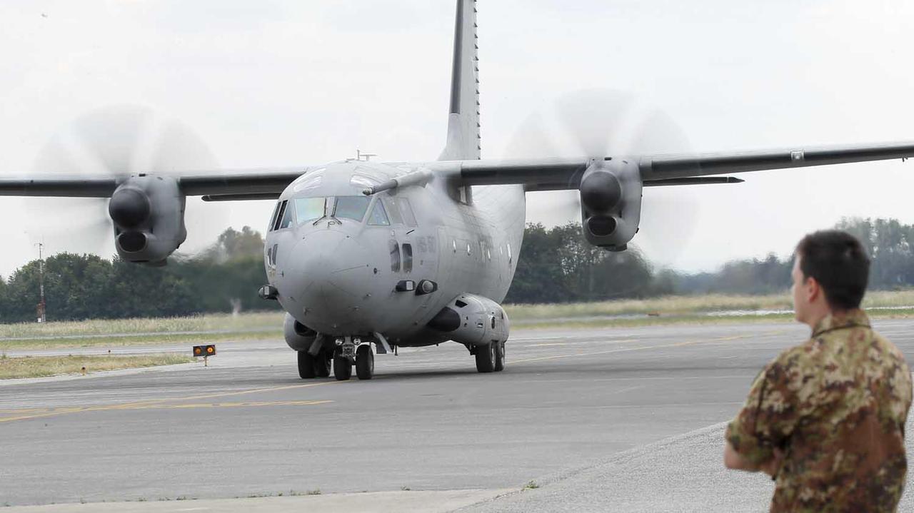 L'aeroporto militare di Pisa (foto d'archivio)