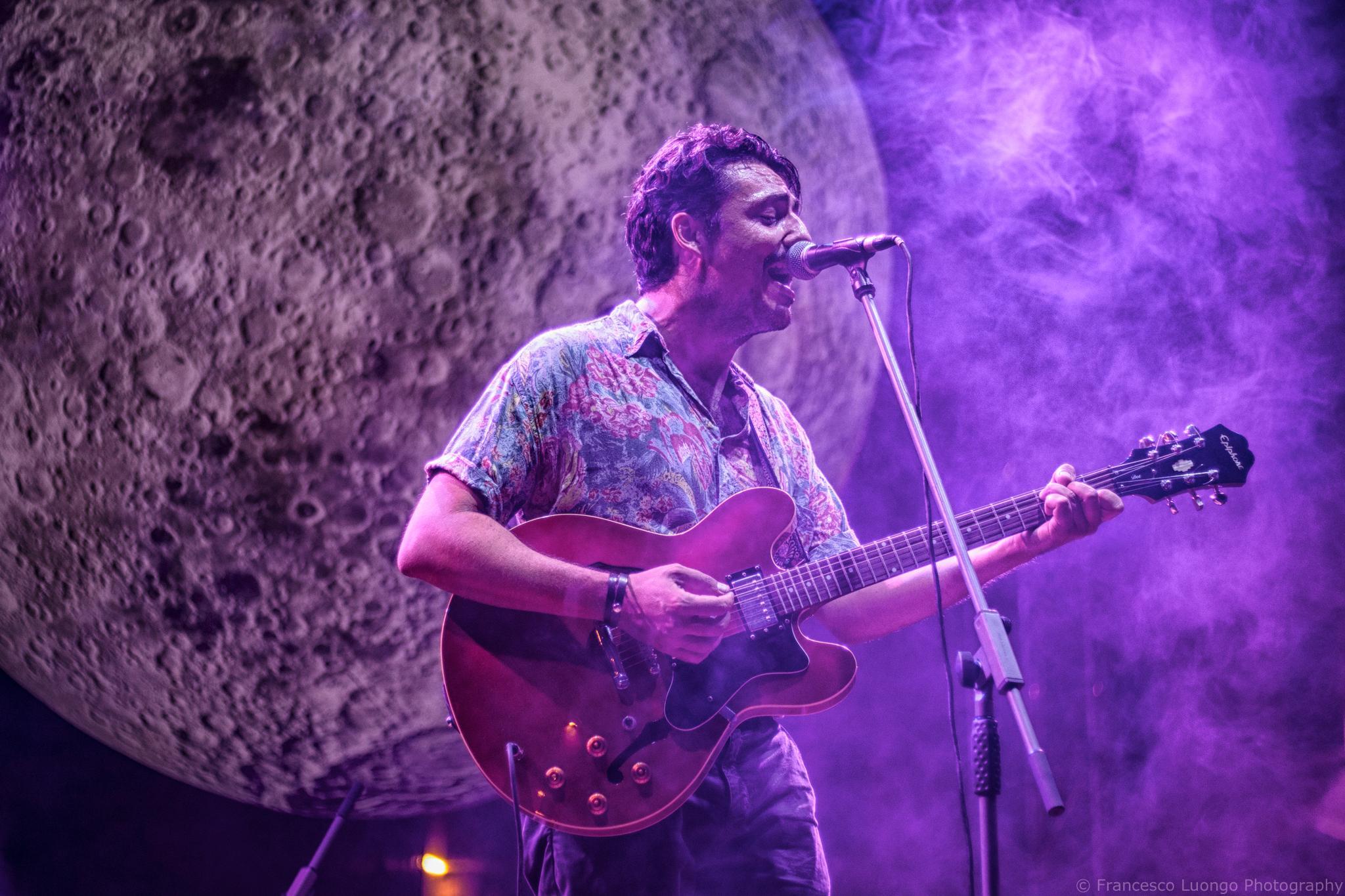 Il cantautore livornese Giorgio Mannucci è l'organizzatore del festival Mostri Sacri (foto di Francesco Luongo)
