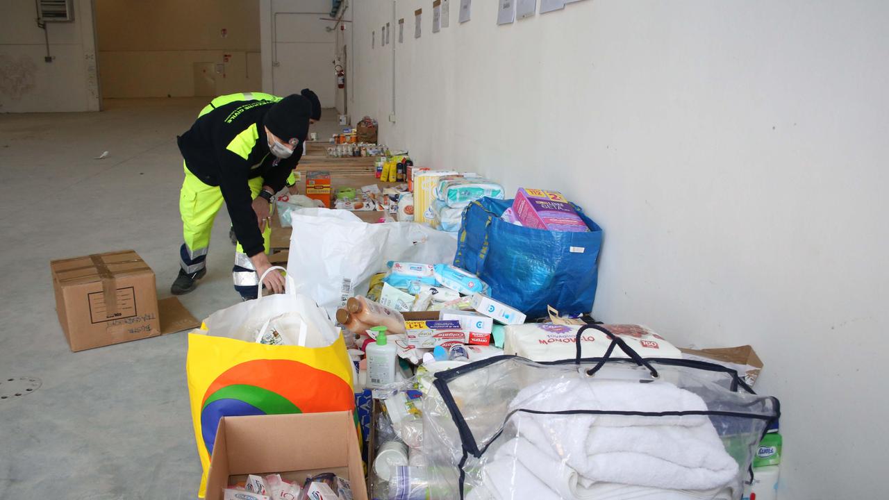 Guerra in Ucraina, a Reggio Emilia un centro unico per la raccolta di aiuti. Sessanta volontari all’opera