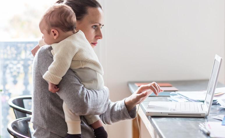 Donne a Modena: il lavoro è una corsa a ostacoli Calano le aziende, ma resistono di più 