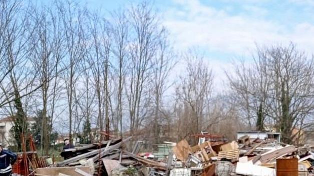 Terreno agricolo diventa discarica: indagini per trovare il responsabile