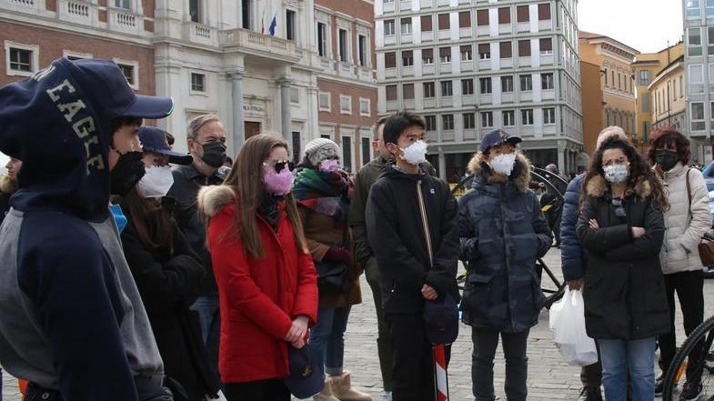 I consigli per i genitori sui rischi del web «Tenete sott’occhio le chat dei vostri figli»
