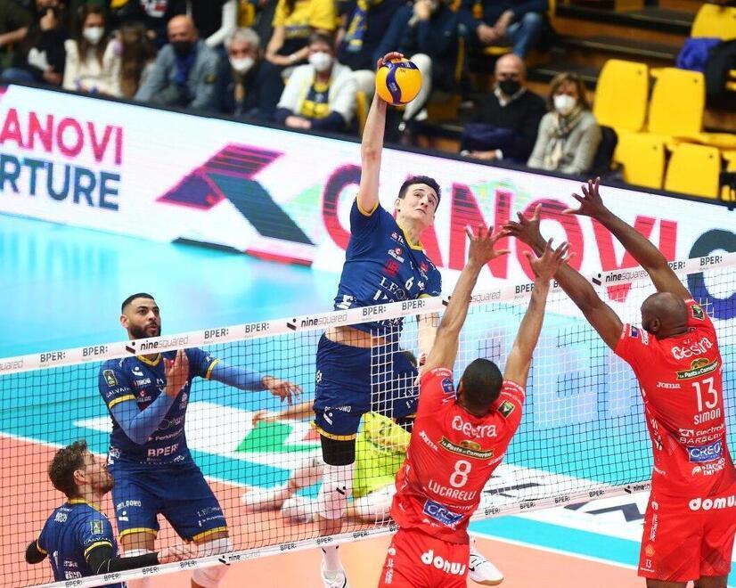 Modena Volley risorge e non dà scampo alla Lube 