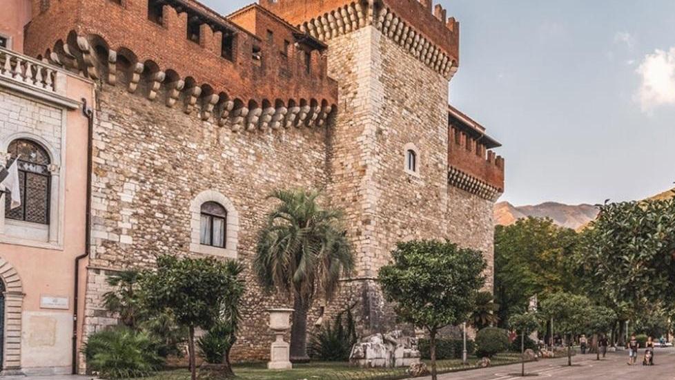 L’esterno dell’Accademia di Belle Arti