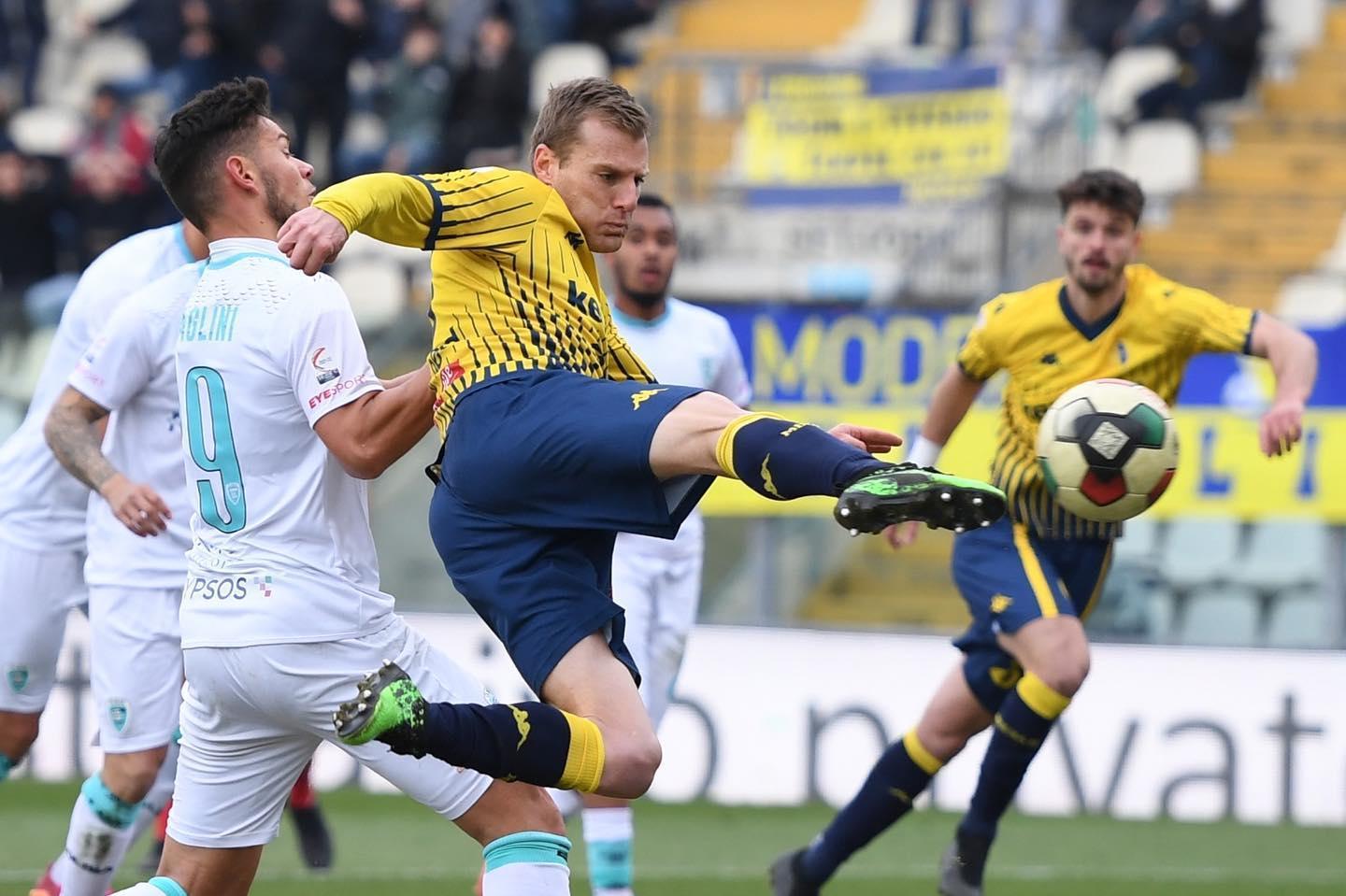 Il Modena cade in casa: l'Olbia passa 2-1