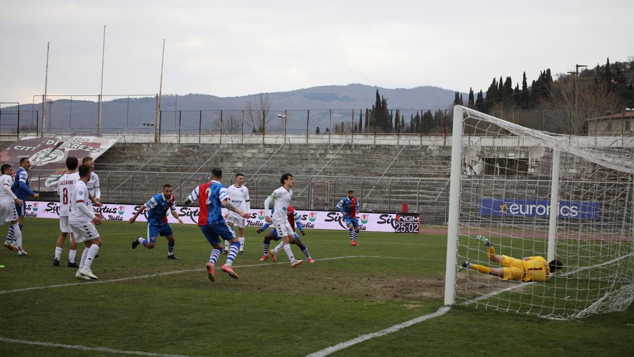 Il gol di Tiganj per il momentaneo vantaggio del FolGav (foto ufficio stampa USFG)