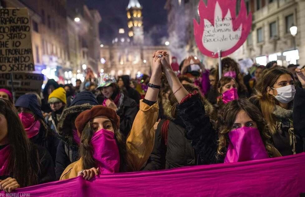 Reggio Emilia, «Sciopero dell’8 marzo sarà contro la guerra» 