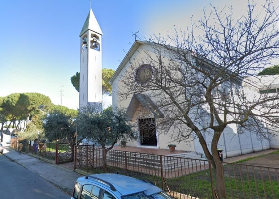 «Mi ha portato via la borsa». Donna derubata mentre va a messa 