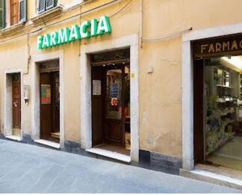 Carrara, la farmacia Serafini resta in centro: respinto il ricorso 