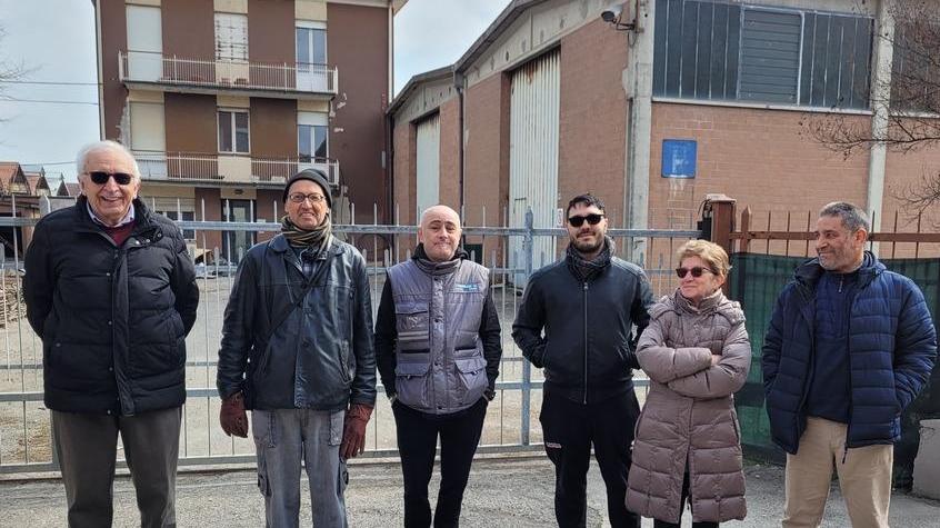 Sassuolo, un magazzino edile nella strada chiusa Residenti dubbiosi: «Bisogna opporsi»
