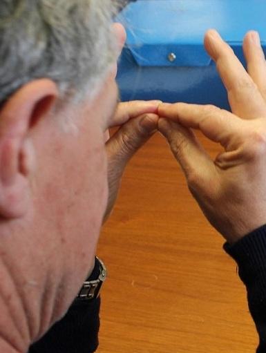 Sordi e udenti più vicini con un corso 