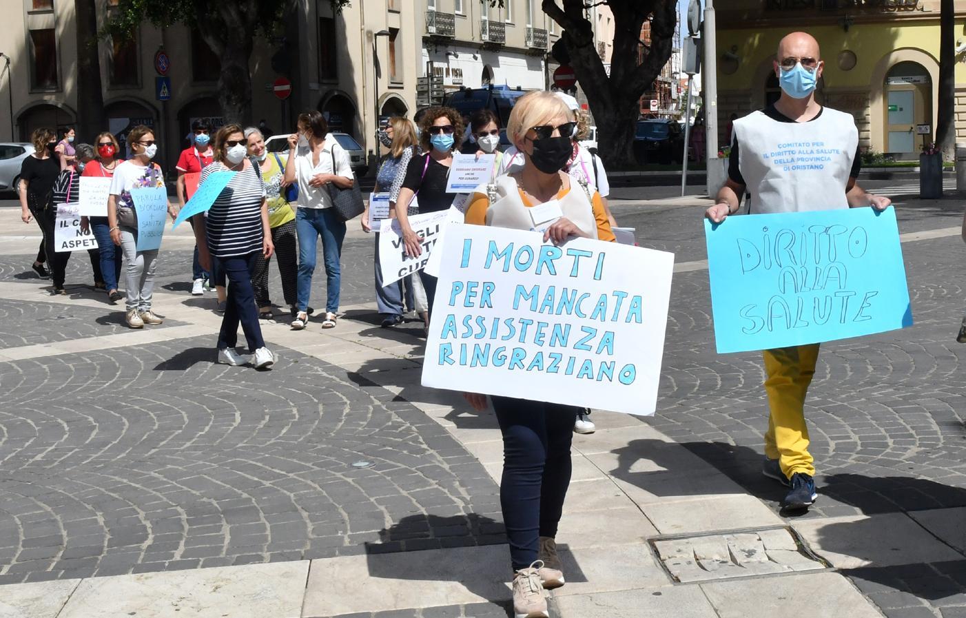 Sanità, i comitati vanno in piazza 
