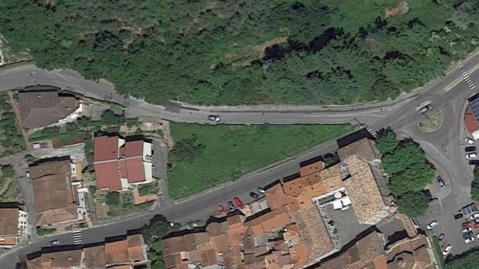 Il nuovo parcheggio a Licciana avrà asfalto colorato e autobloccanti