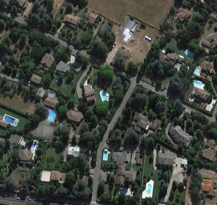 Castelnuovo, una piscina ogni ventuno famiglie: benvenuti nell’acquapark di Montale 