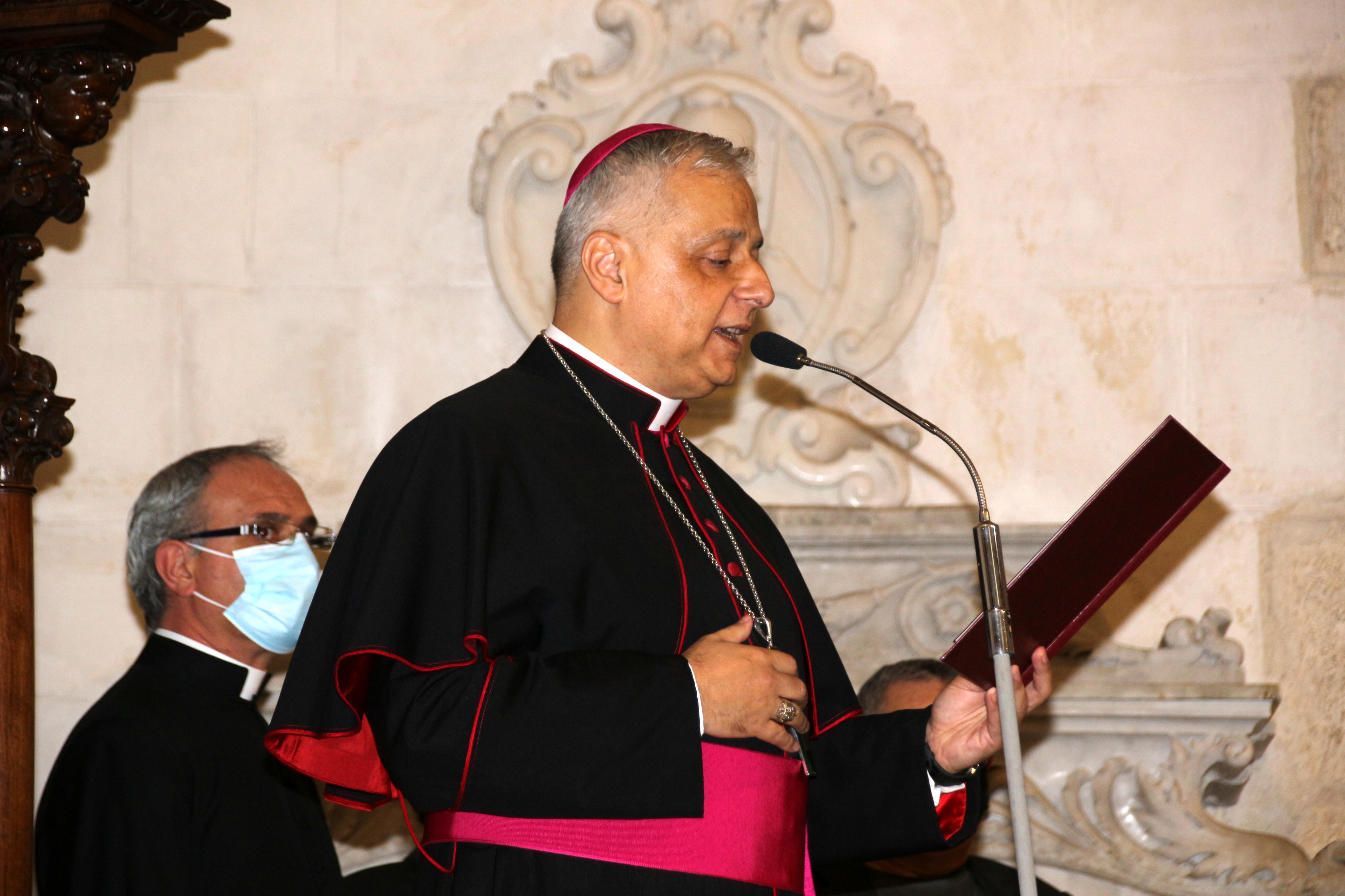 L'arcivescovo di Sassari: «La guerra è la sconfitta dell'umanità»