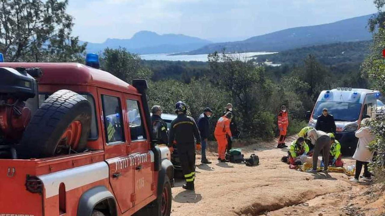 Cade dalla sua moto davanti a Liscia Ruja interviene l’elisoccorso