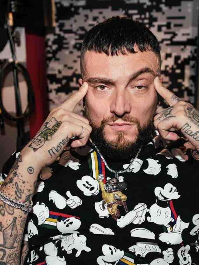 Alghero: Guè Pequeno, via alle prenotazioni 