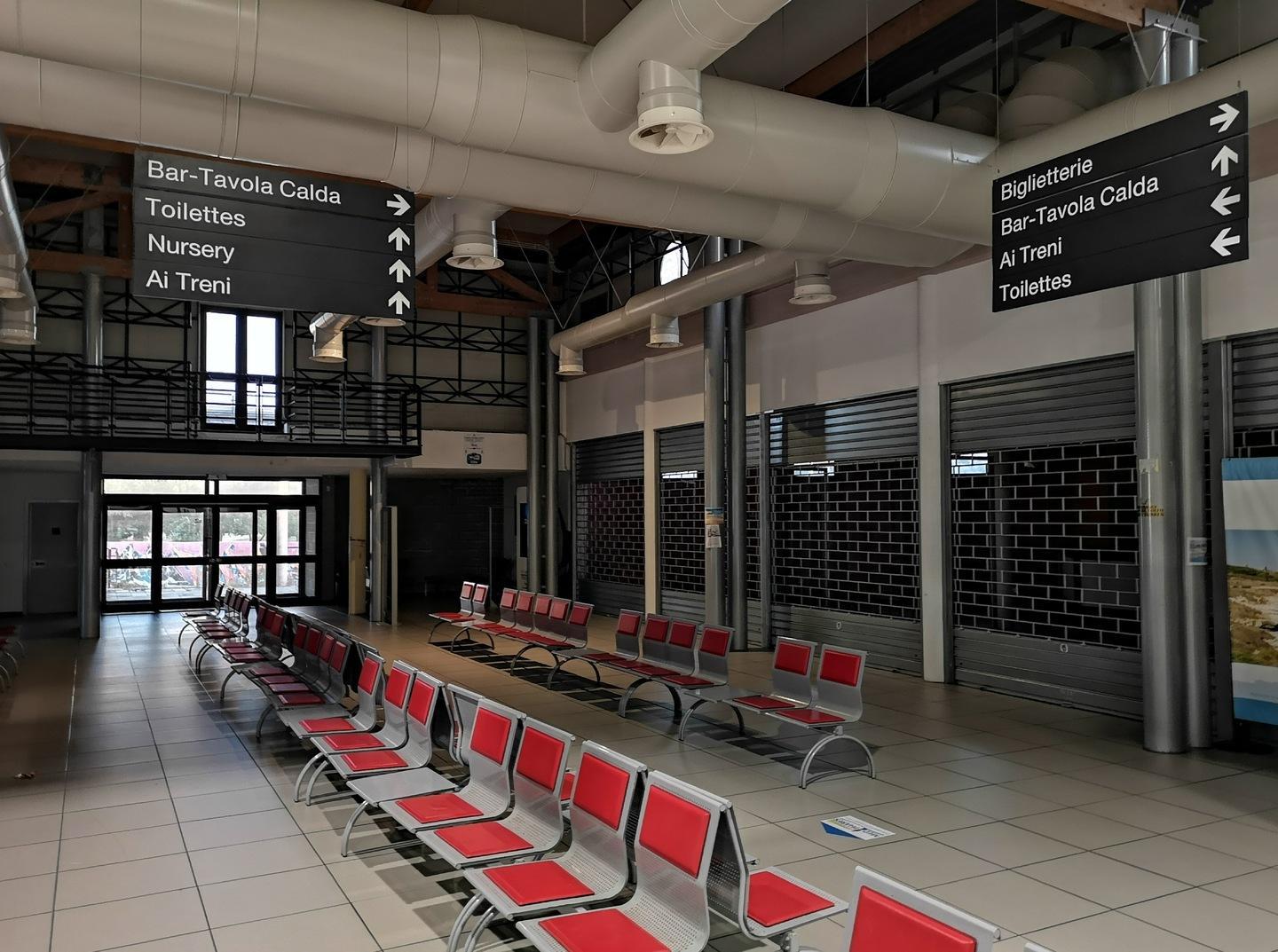 «Completiamo i lavori al porto e alla stazione» 