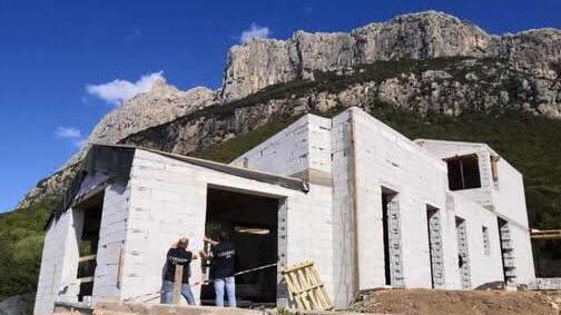 Abusi edilizi a Tavolara, gli ecologisti: «Mai aperto il processo»