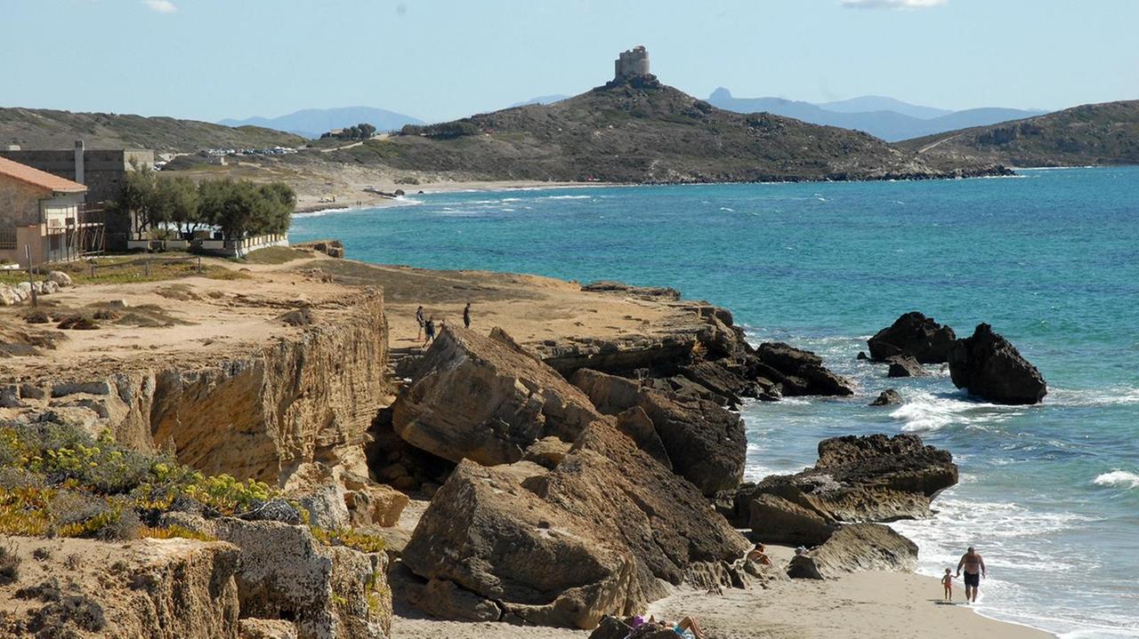 La Sardegna si “restringe” ancora