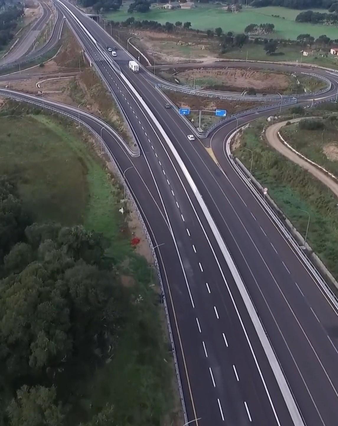 Sassari-Olbia: da eterna incompiuta a prima strada intelligente 