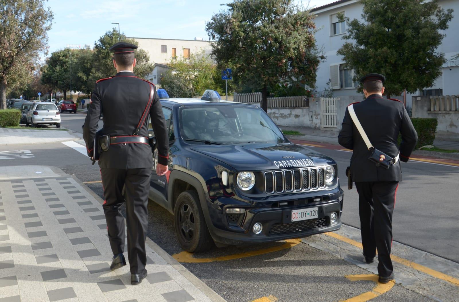 Perseguita una famiglia per anni con minacce e foglietti intimidatori: denunciato a Monserrato
