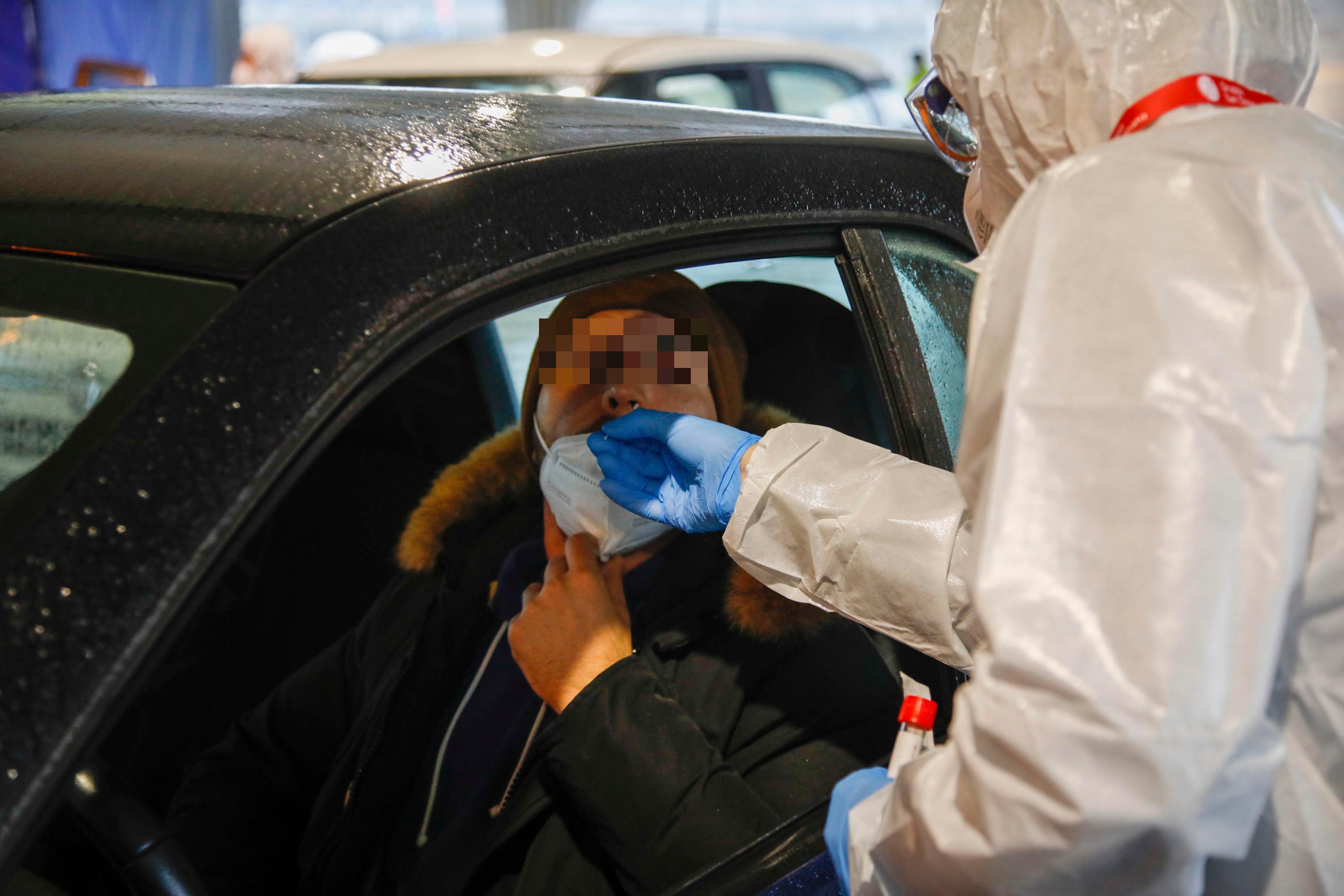 Covid in Sardegna: 1.632 nuovi casi e 5 vittime, fra queste un uomo di 37 anni